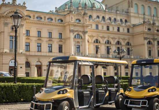 Golf buggy tour in Krakow through Old Town