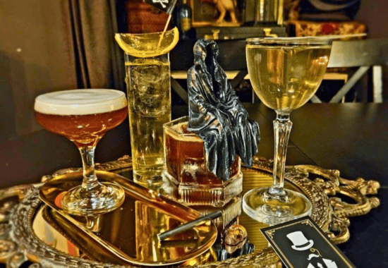 Cocktail experience in Krakow at Mr Black
